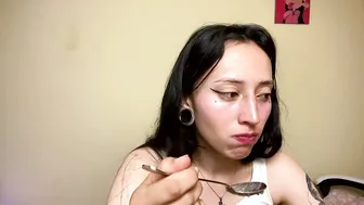 lia_queen610 recorded nude video 727243
