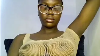 black_petitqueen12 recorded nude video 728087