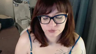 millapoolys nude cam video