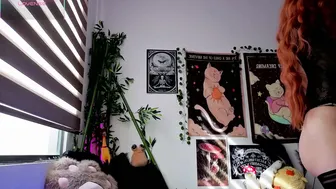Nyx_nayla posing on cam 02/21/2026