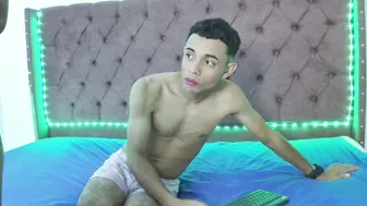 smiths_couple latina hot cam video