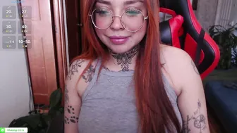 natykors_m_ on cam (06/25/2025)