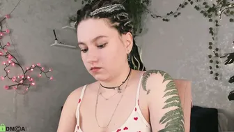 Chloebloss0m tease - 22 February 2026
