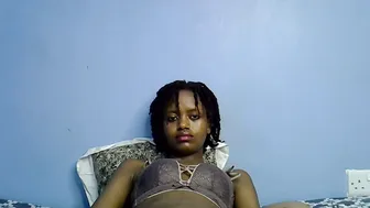 petite_star2 hairy - 02-22-2026