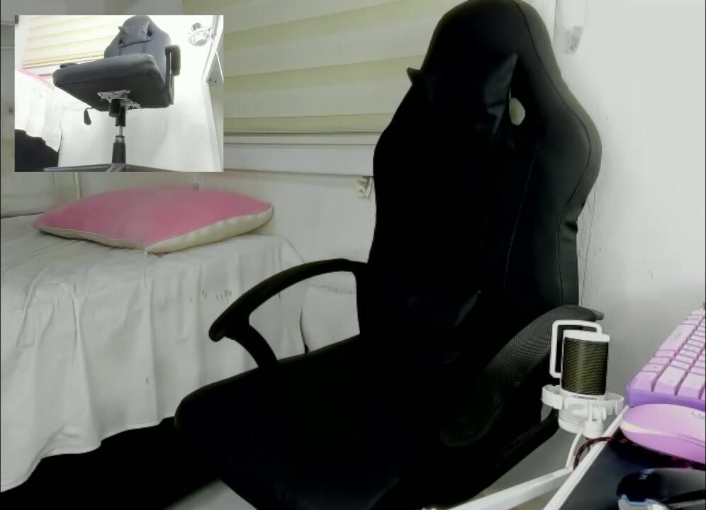 Goddess_of_pigs (02/22/2026) porn cam chat
