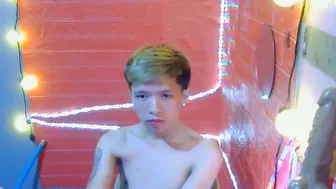 Asian_macky posing on webcam 02/22/2026