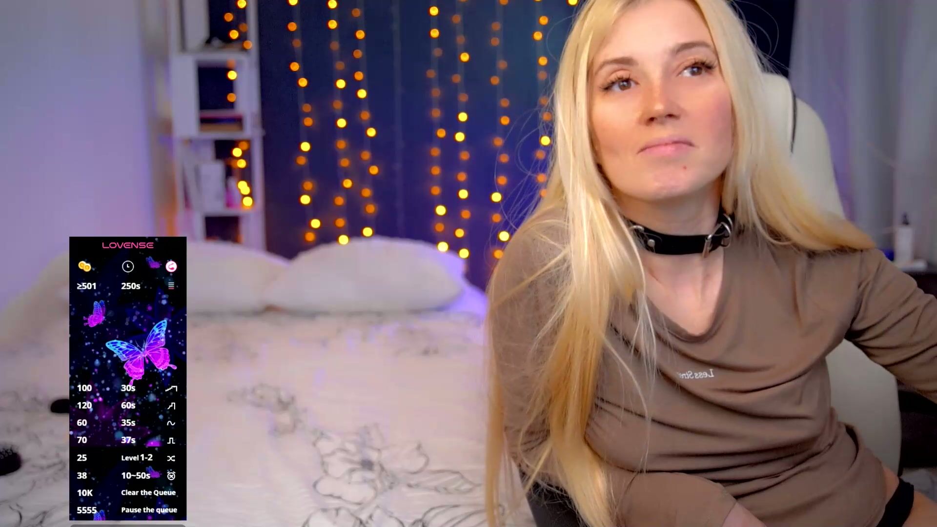 super_peach_stream 02-22-2026 on webcam