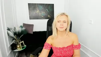 Agathaklouin video (02-22-2026)