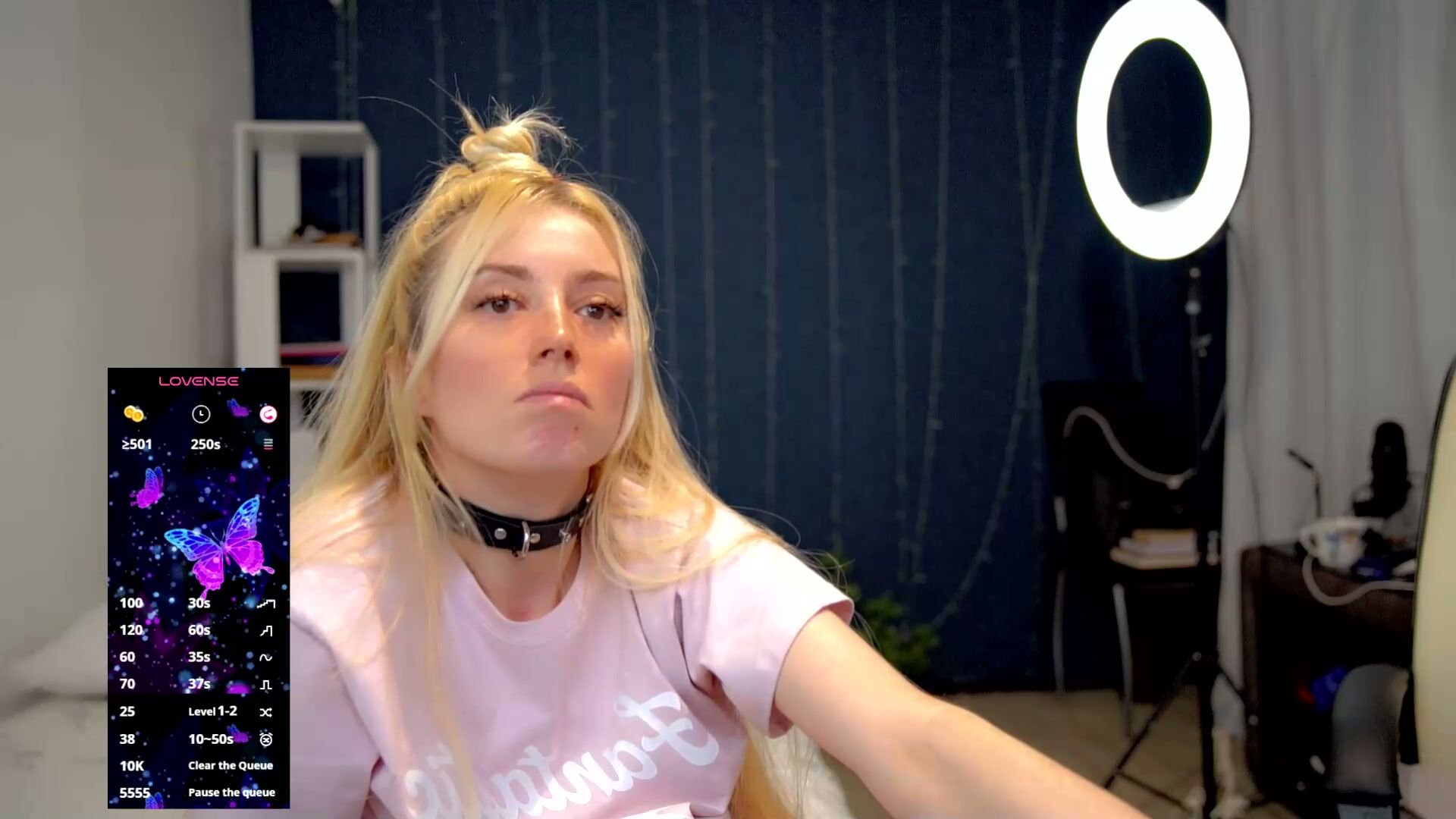 Super_peach_stream posing on webcam naked