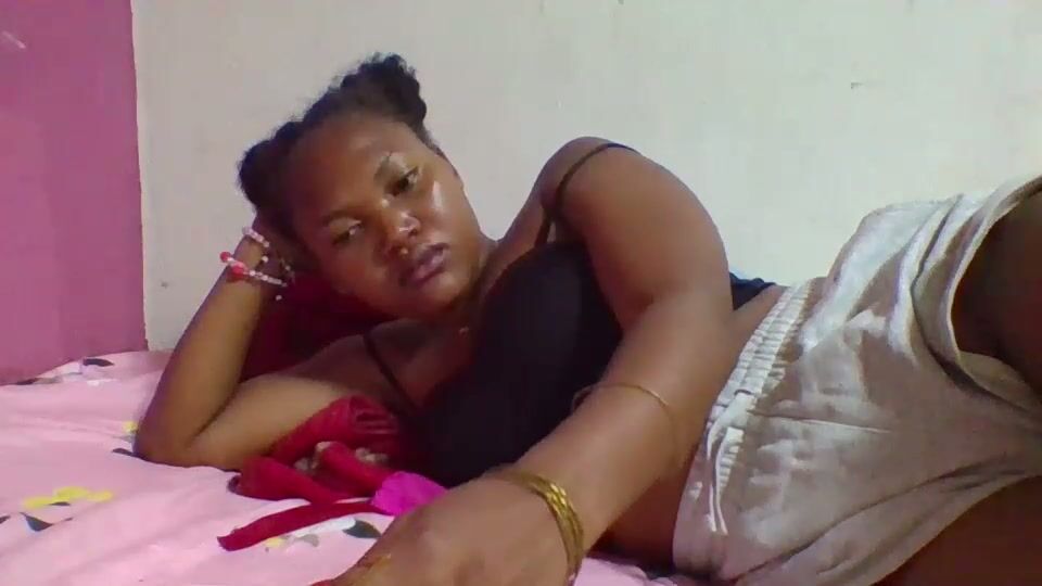 Chololatblonde webcam 02-22-2026