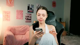 Zeneexe cam nude 22 February 2026