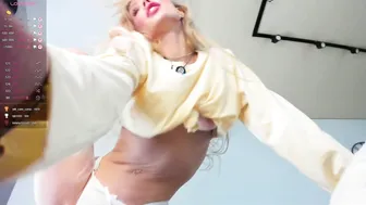 Erotic__blondie live webcam show posing on cam