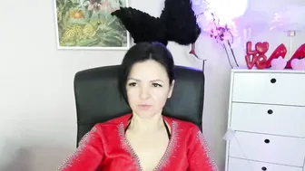 mollymoon40 cuckold webcam chat