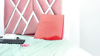 skysaenz recorded nude video 736971