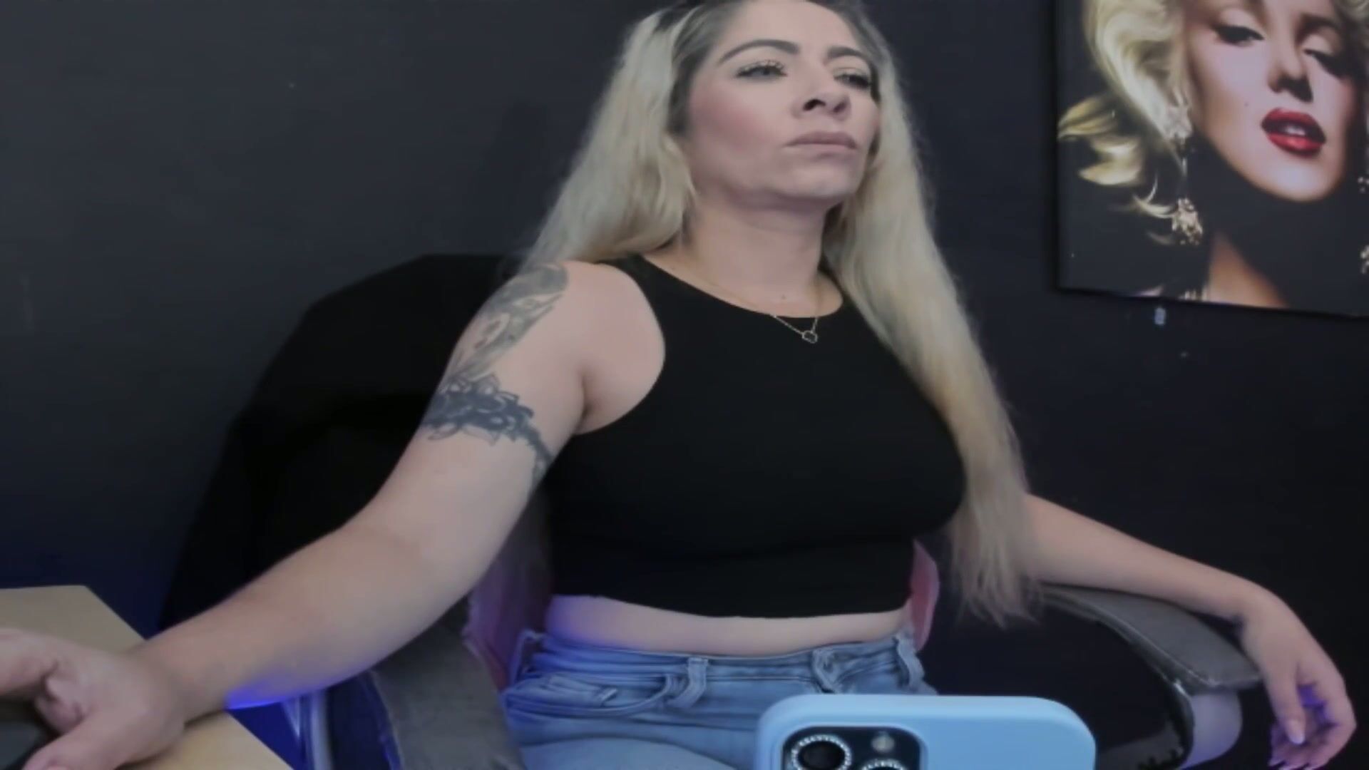 Viktoria_davis_ 02-24-2026 lovense