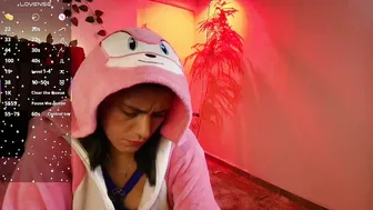 Miaoconell on webcam 24-Feb-26