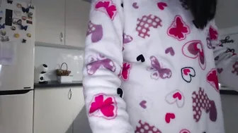 _hidden_frommymoom_ webcam 02-24-2026