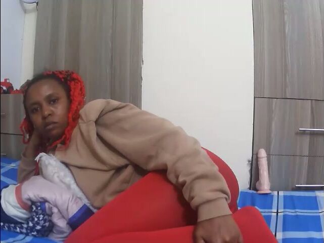 ebony_sluttt on live cam (02-24-2026)