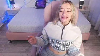 zoee_joness smoke cam nude