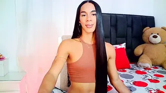 rosalindasexy posing on cam (02/24/2026)