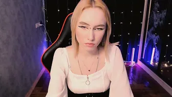 crybambi piercing - 24-Feb-2026