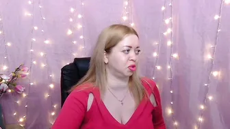 Oliviaverr webcam video 02/24/2026