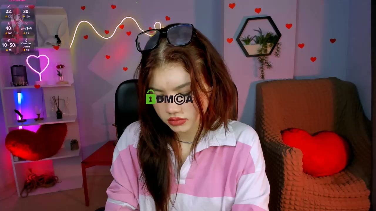gloria_flower_ feet on live cam