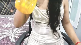 Sexy_doll_1_ petite posing on cam