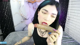 maevekuro webcam chat 26-Jun-2025