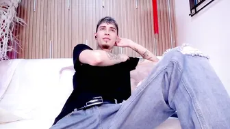 max_hader recorded nude video 740012