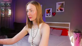 kely_cute posing on cam sex cam chat