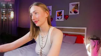 kely_cute posing on cam sex cam chat