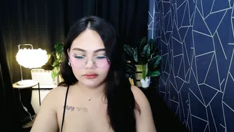 Theonly_chin posing on webcam (02-24-2026)