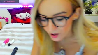 Verrasweet4u anal stream