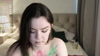 Prettyyy_kitty porn cam (02/25/2026)
