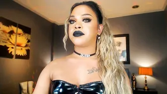 urmajestytyra recorded nude video 742632
