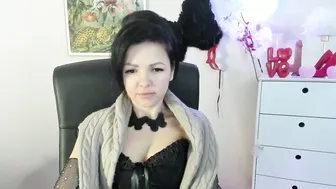mollymoon40 recorded nude video 747354