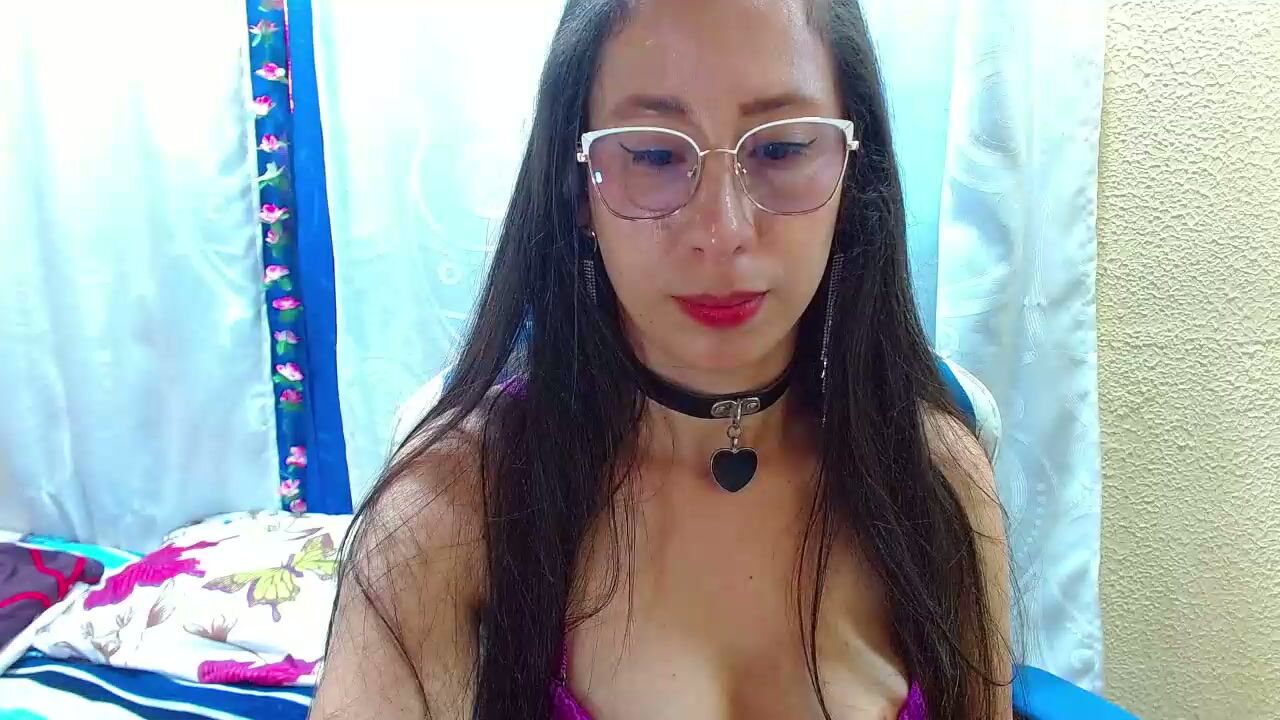 gia_leinn chat cam sex 02/26/2026