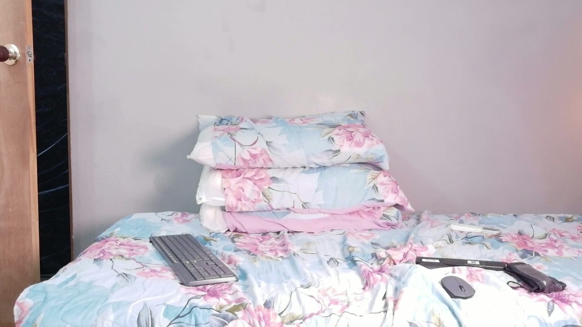 cutielittleebonyy amateur live cam video 27-Feb-26