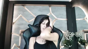 sinlickerr chat porn video 27-Feb-2026