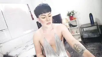 Yourlivingonurdream webcam cam porn
