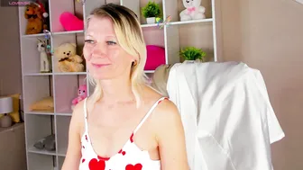 julie_lucasss recorded nude video 754259