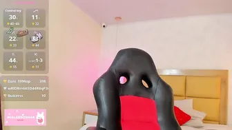 larsonmia chat cam porn sex video