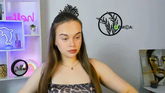 Rachel__hot natural 02-28-2026