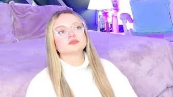 giigii_hadid recorded nude video 757359