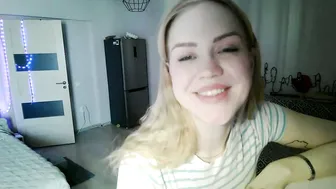 Lunapeony on cam 01-Mar-2026