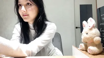 Donyaclevette posing on cam 03-01-2026