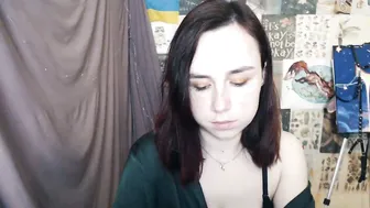 Veryveryvery_shy aussie - (06/27/2025)