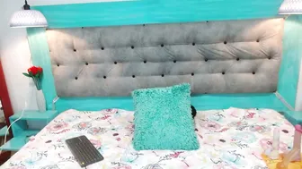 Carolinne_89 bigboobs 06-27-2025