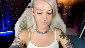 tykioty_miley recorded nude video 760015
